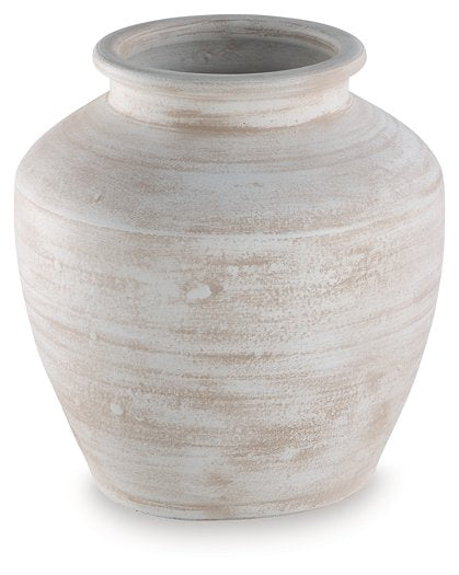 Meadie Vase - Grand Central Home Furnishings