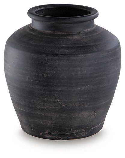 Meadie Vase - Grand Central Home Furnishings