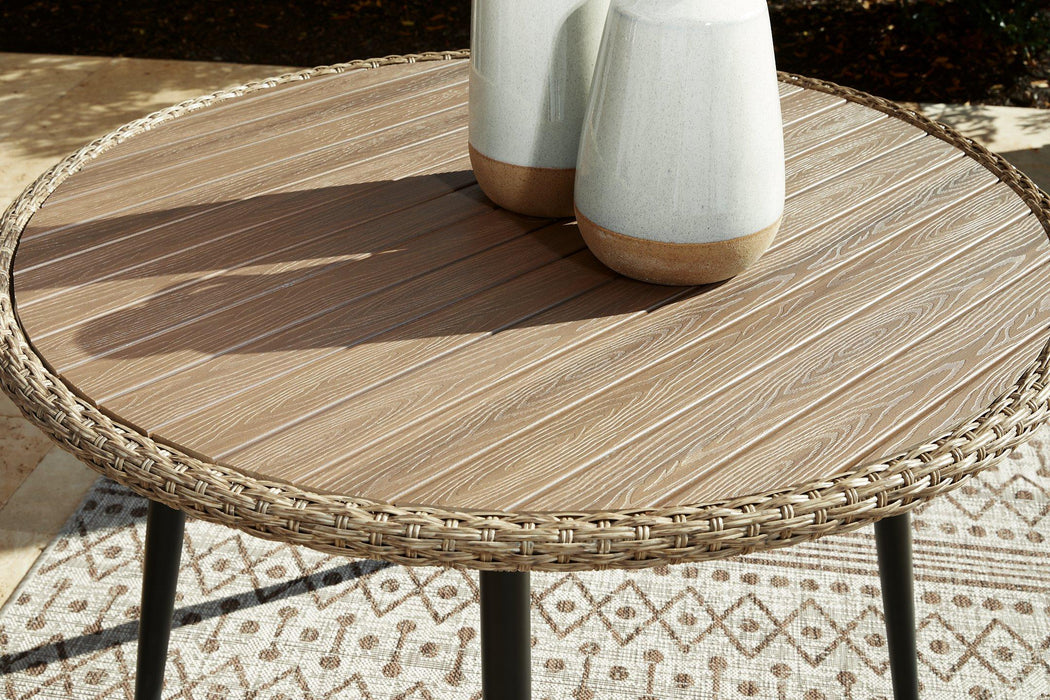 Amaris Outdoor Dining Table