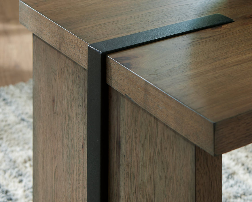Kandinew End Table - Grand Central Home Furnishings